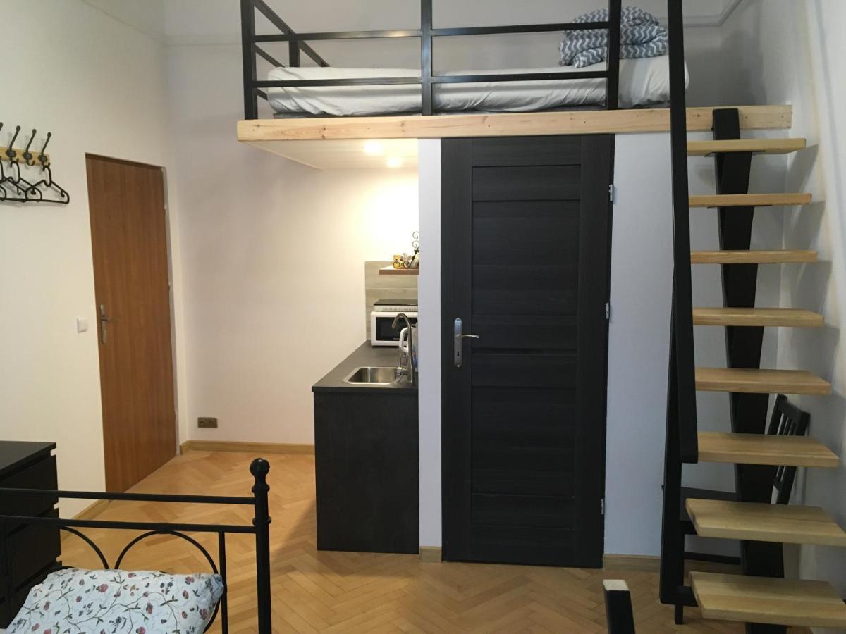 Main Square Apartament *